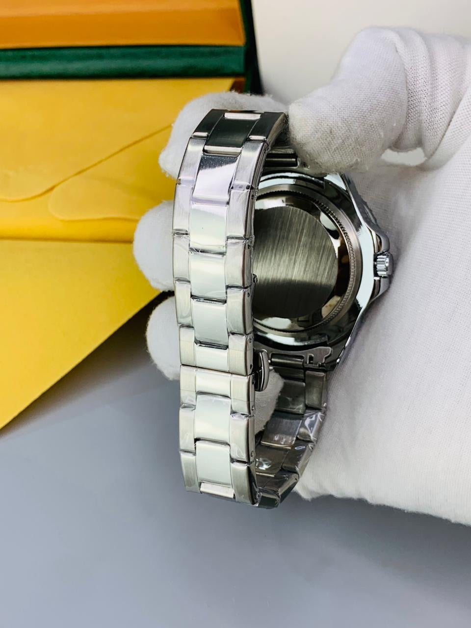 Classic Diver Watch – Black Dial Stainless Steel Edition