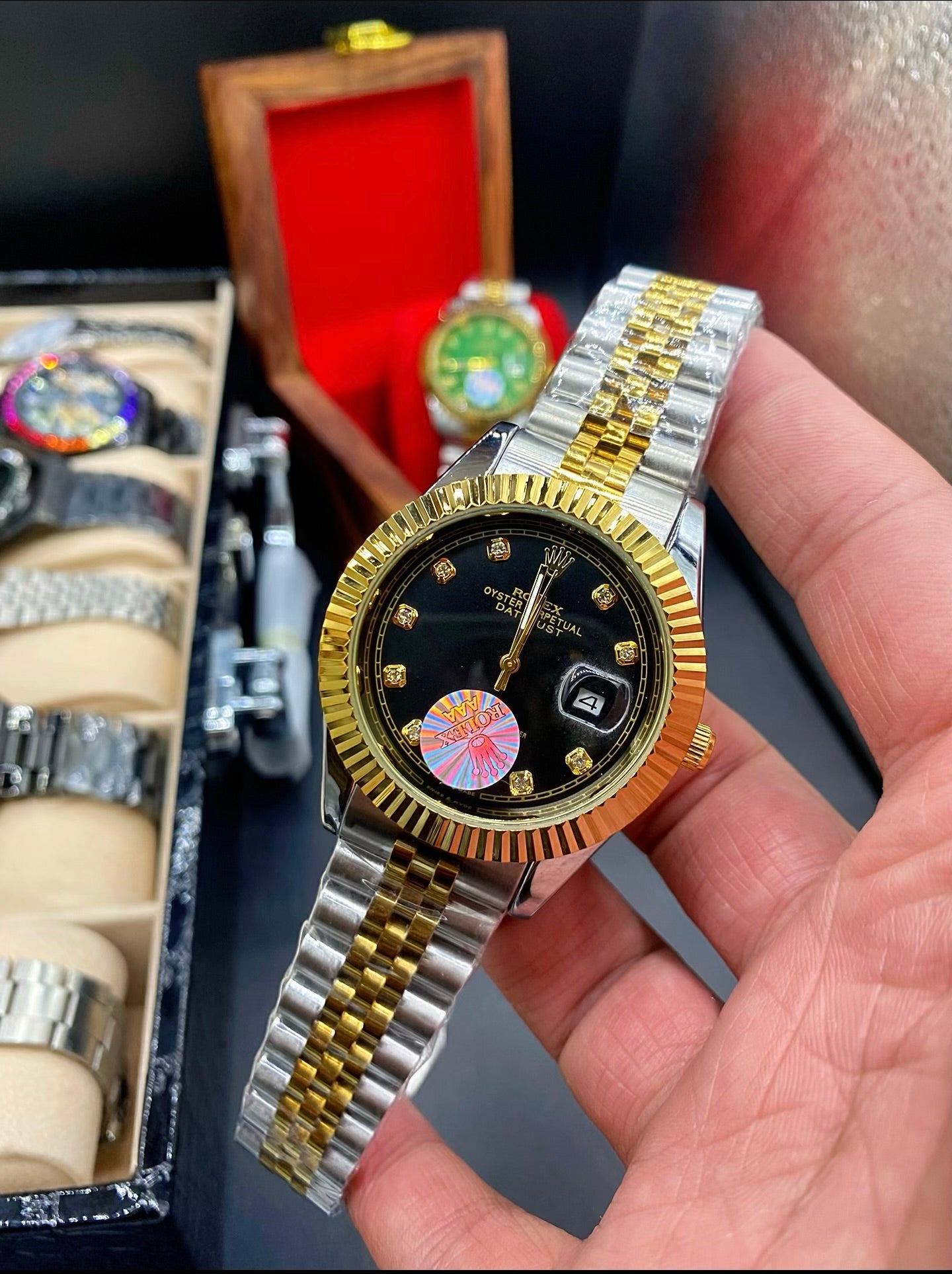 Premium  Men’s Wristwatch with Two-Tone Strap Diamond Dial