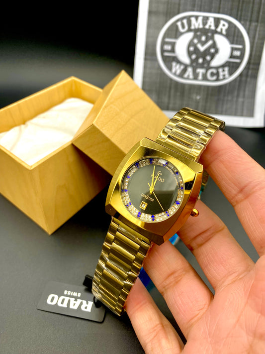 Luxury Men’s Analog Wristwatch with Crystal Detailing & Date Display