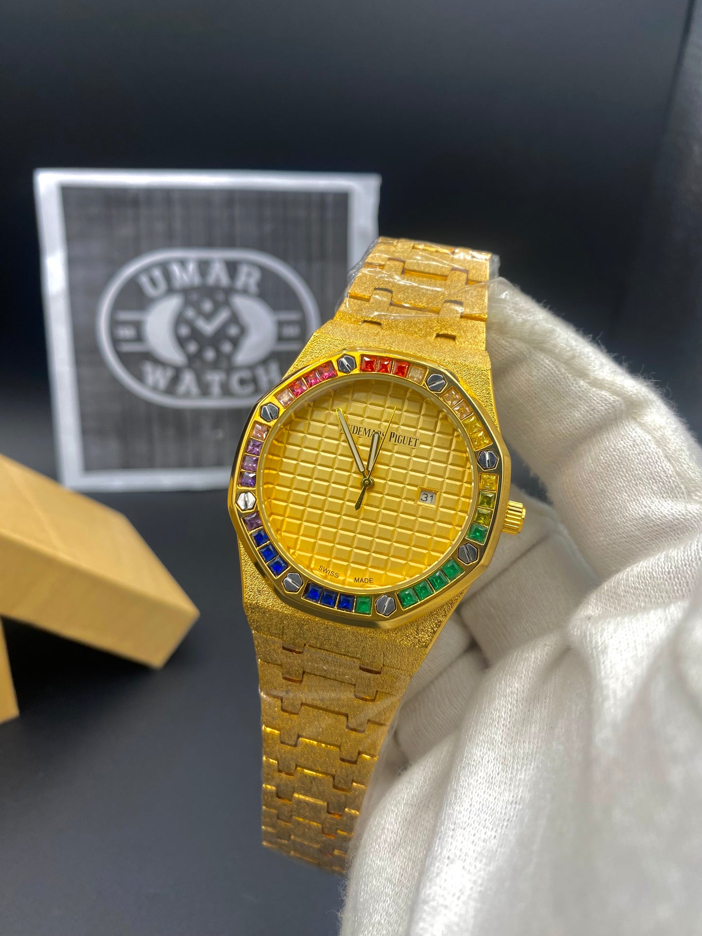 AP New Model Very Best Quality Stainless Steel Dimond Bazel With Date Function
