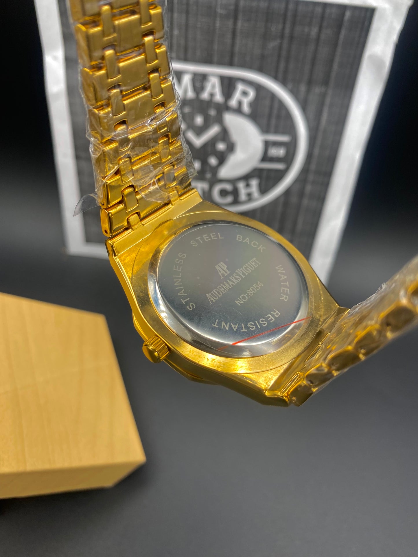 AP New Model Very Best Quality Stainless Steel Dimond Bazel With Date Function