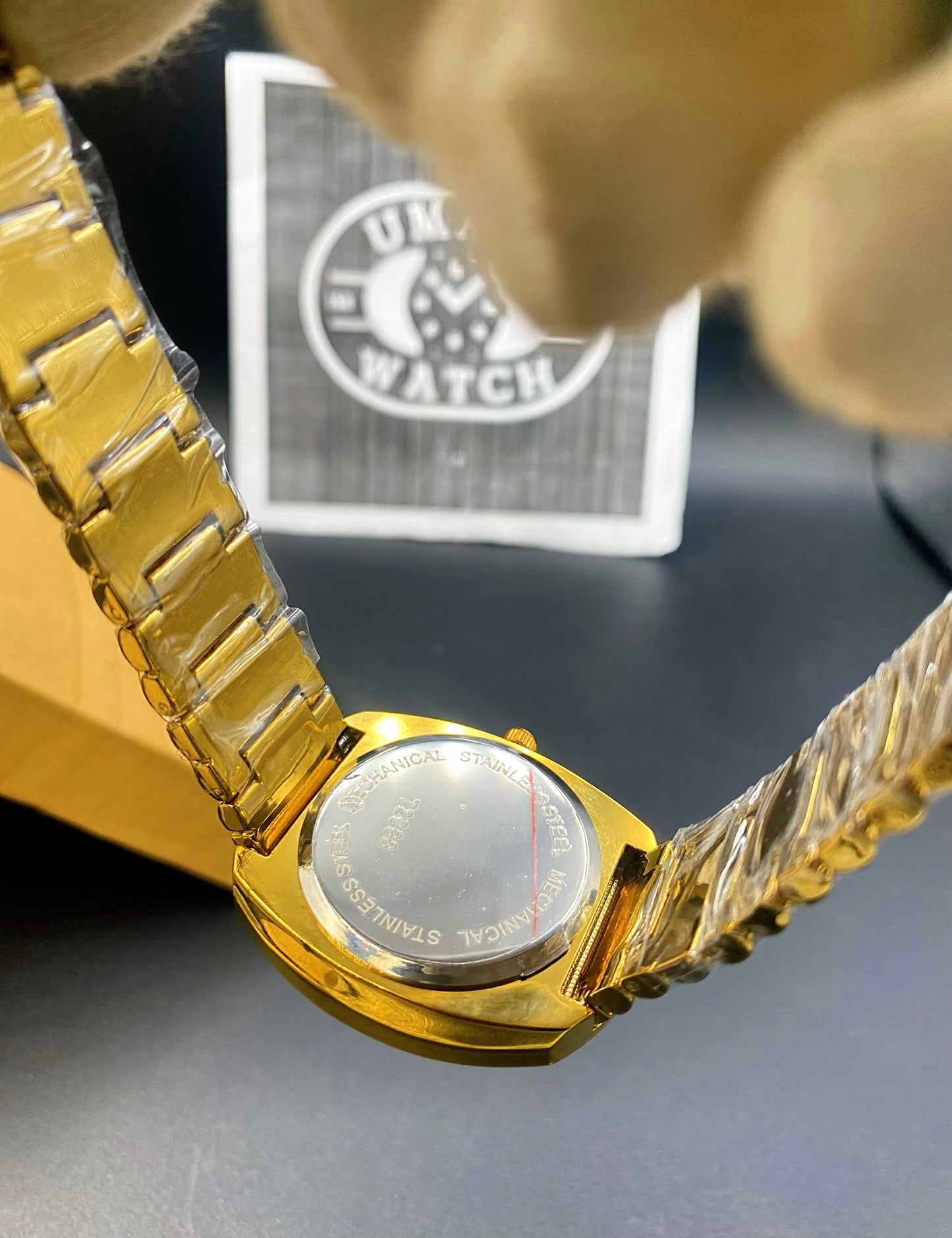 Premium Wristwatch with Crystal Markers and Date Feature