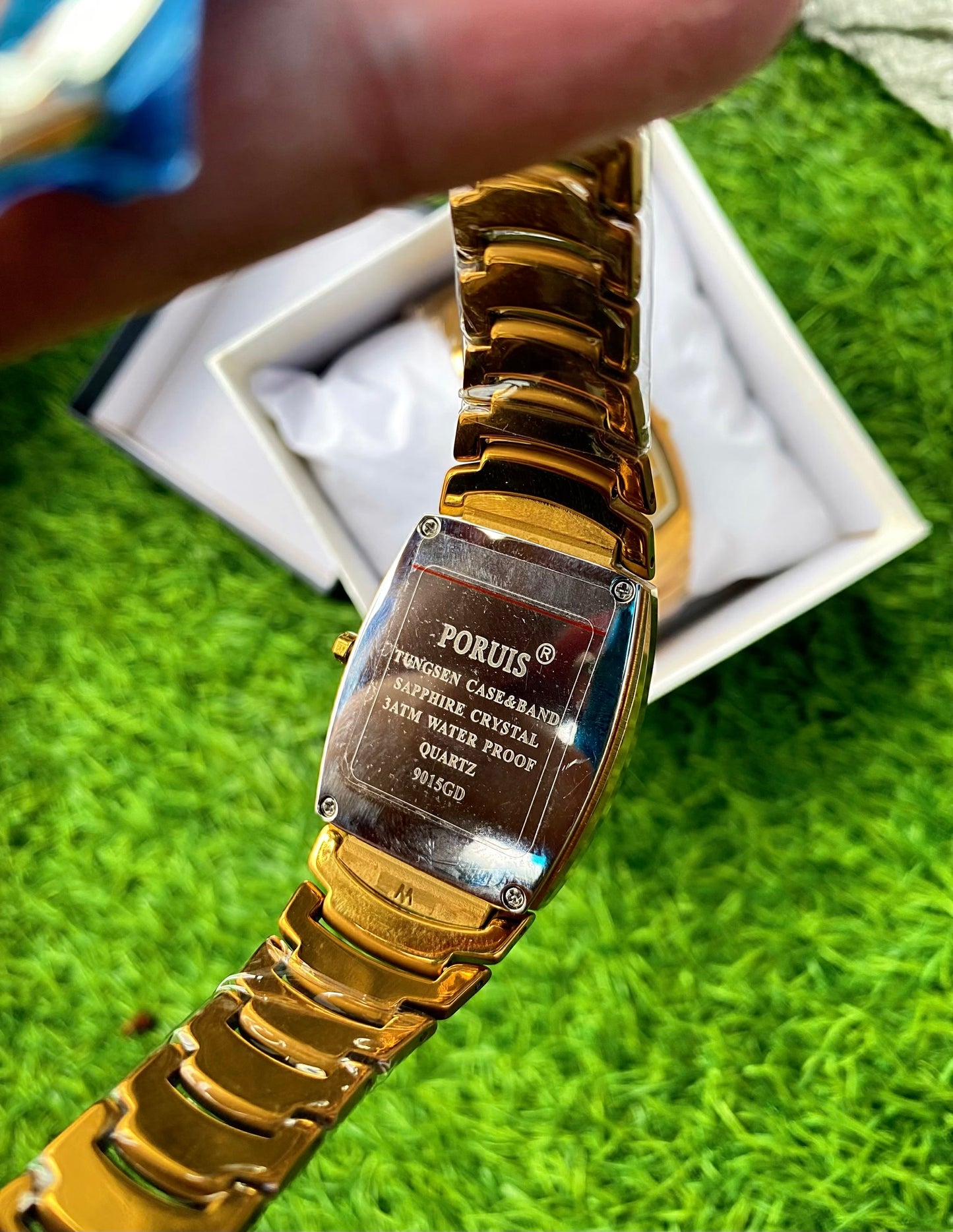 Full Diastar waterproof and scratch proof orignal Watch with Date Function