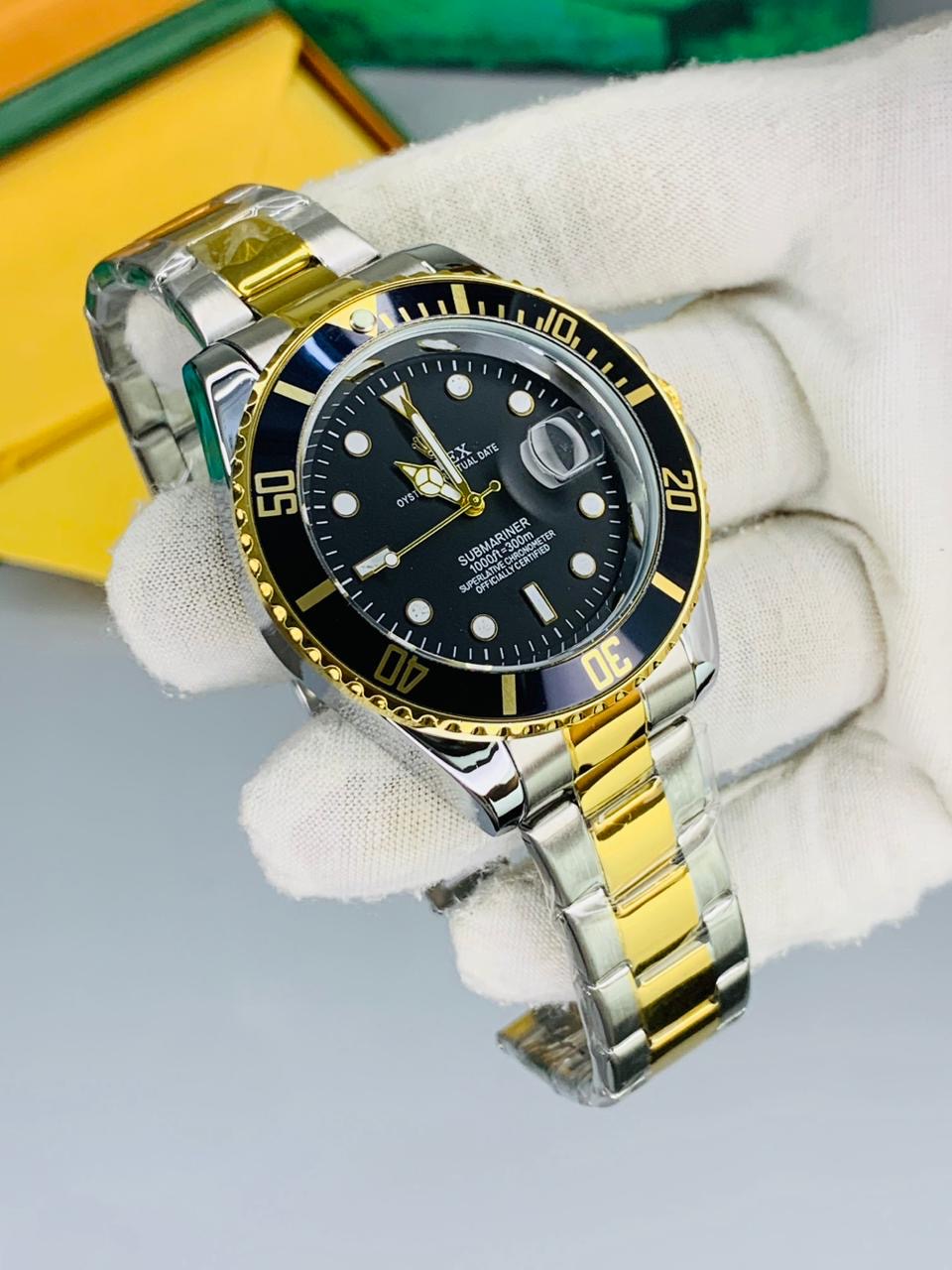 Classic Stainless Steel Watch – Dual Tone Elegance